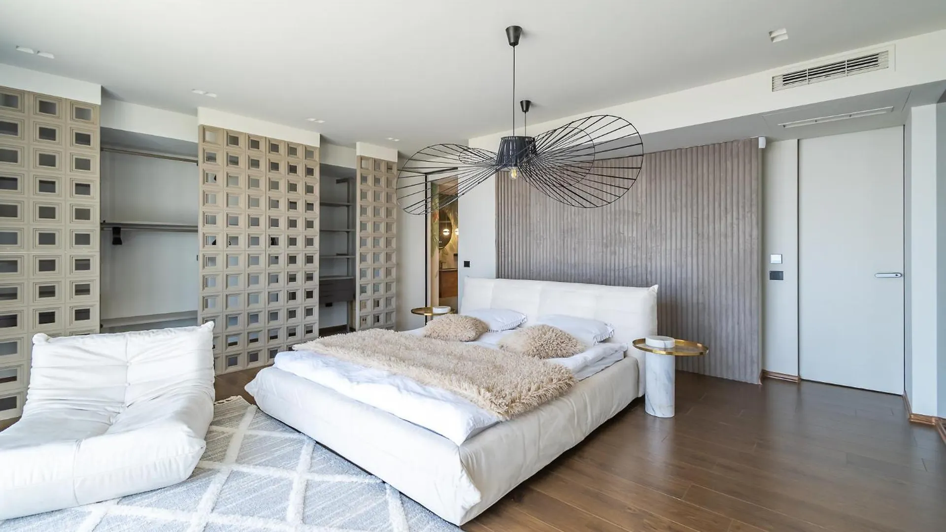 5 Bedrooms 5 Bathrooms Luxury House With Pool Polychrono Vila