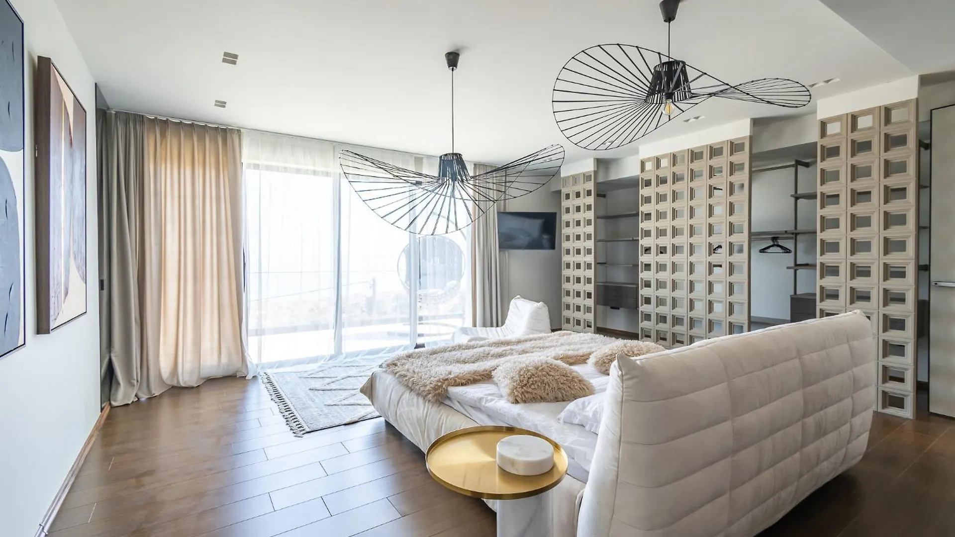 5 Bedrooms 5 Bathrooms Luxury House With Pool Polychrono